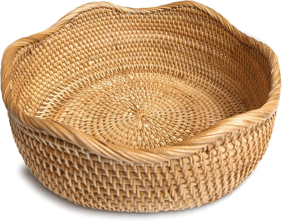 Pyöreä leipäkori käsin punottua rottinkia, aaltoileva reuna