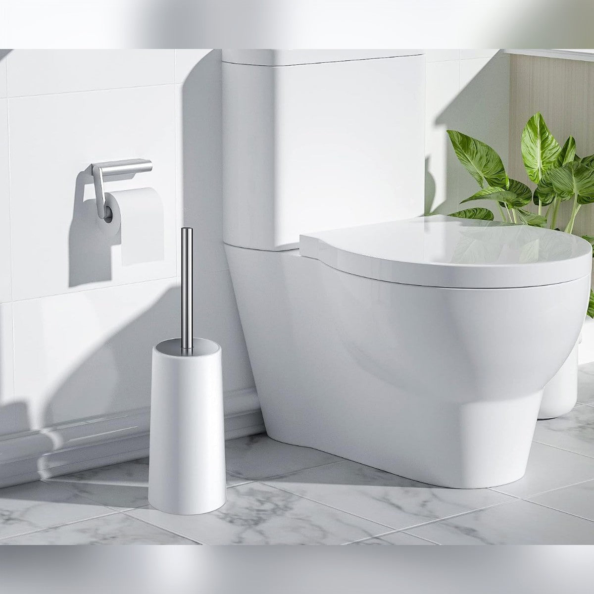WC-harja valkoisessa telineessä lattialla valkoisen WC-istuimen vieressä