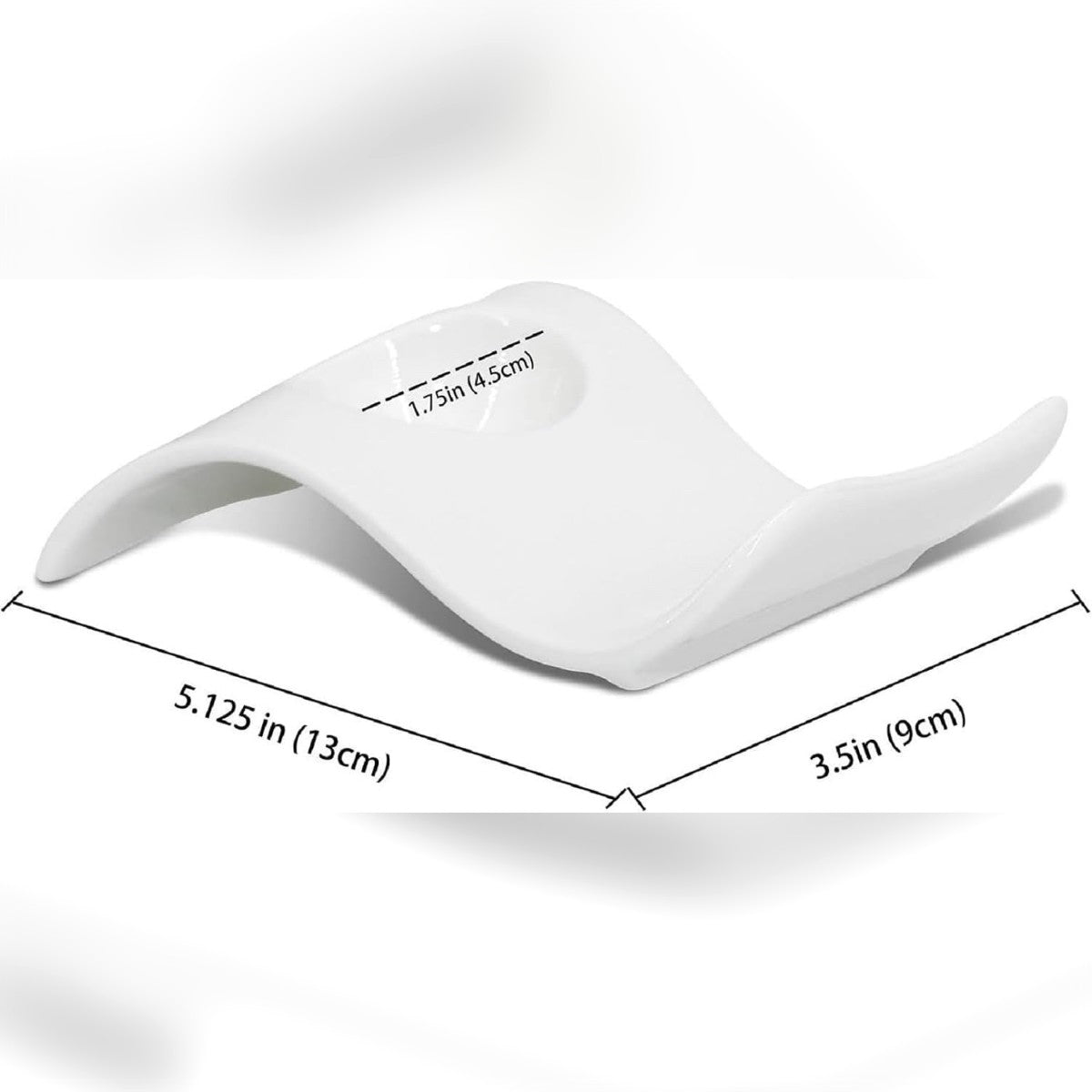 Munakupin mitat: noin 13 × 9 cm, munan aukko noin 4,5 cm