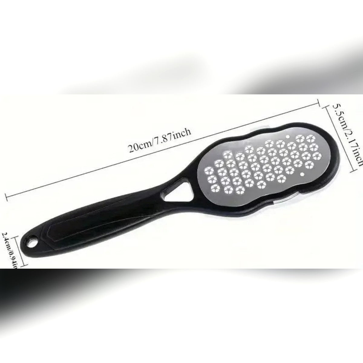 Toimittajan mittapiirros: jalkaraspi noin 20 cm pitkä, raastinosa noin 5,5 cm leveä