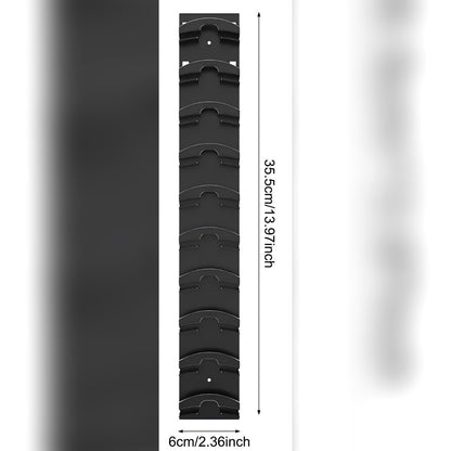 Musta lippisteline edestä toimittajan mittaviivoilla: 35,5 cm korkea ja 6 cm leveä